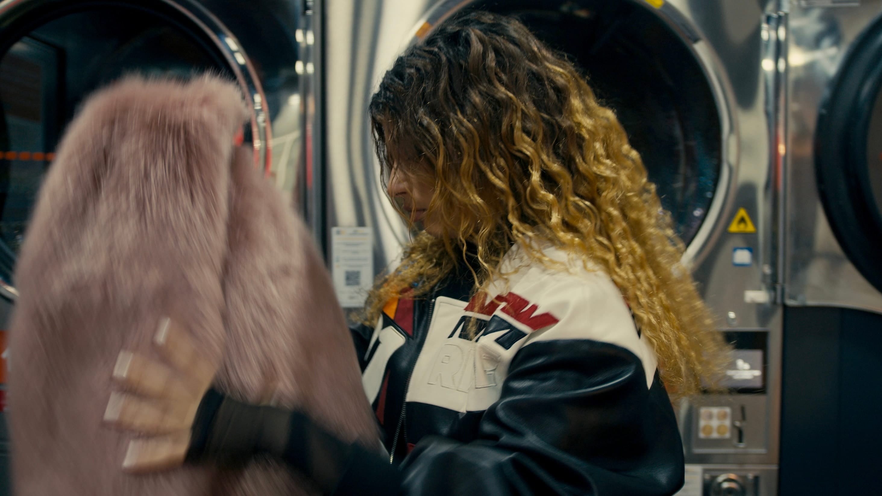 CAROLINA MARTINS - SUPER MULHER, cinematography still 4 by Alexandre Ruivo