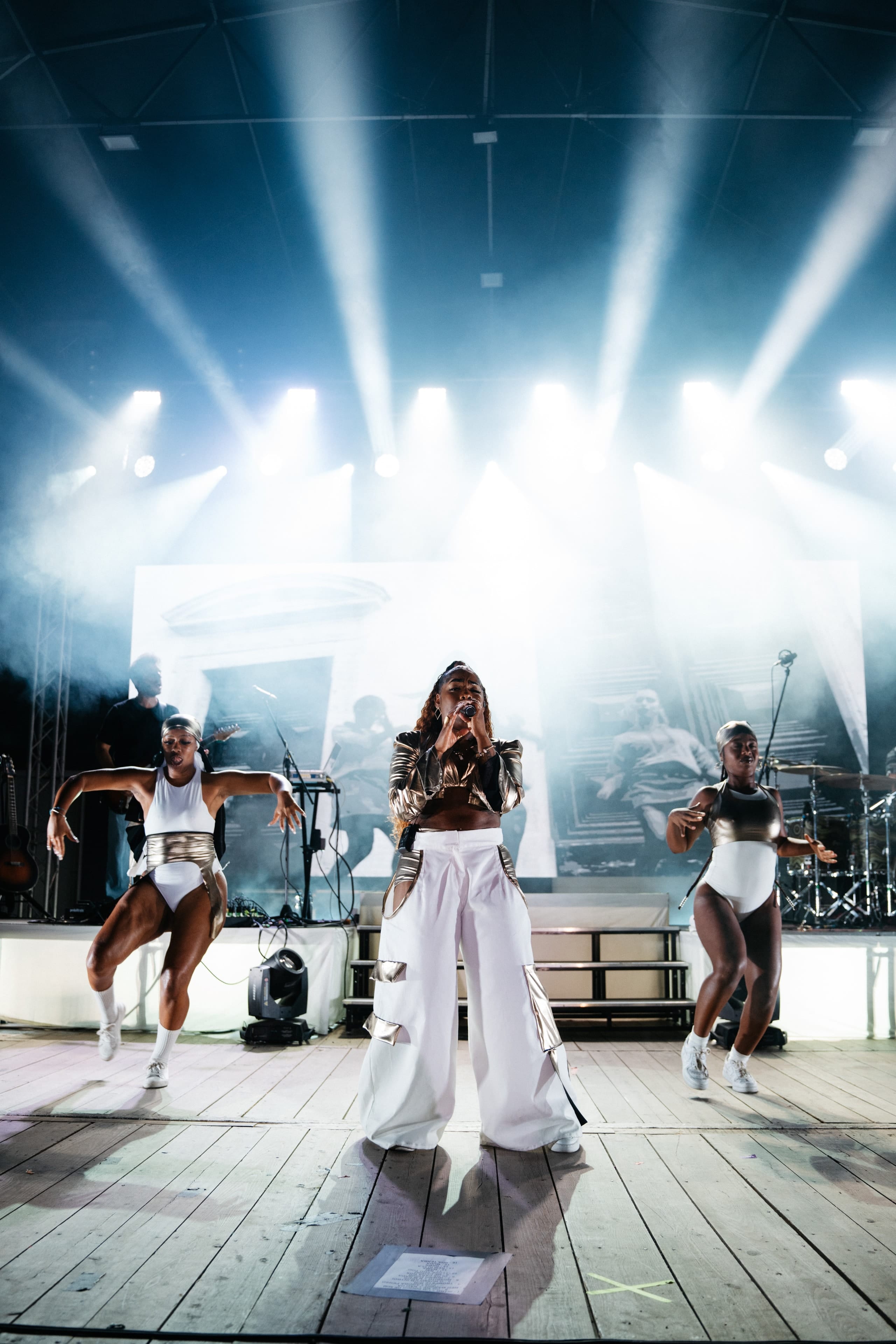 SORAIA RAMOS - MAFRA (Live Show), cinematography still 8 by Alexandre Ruivo