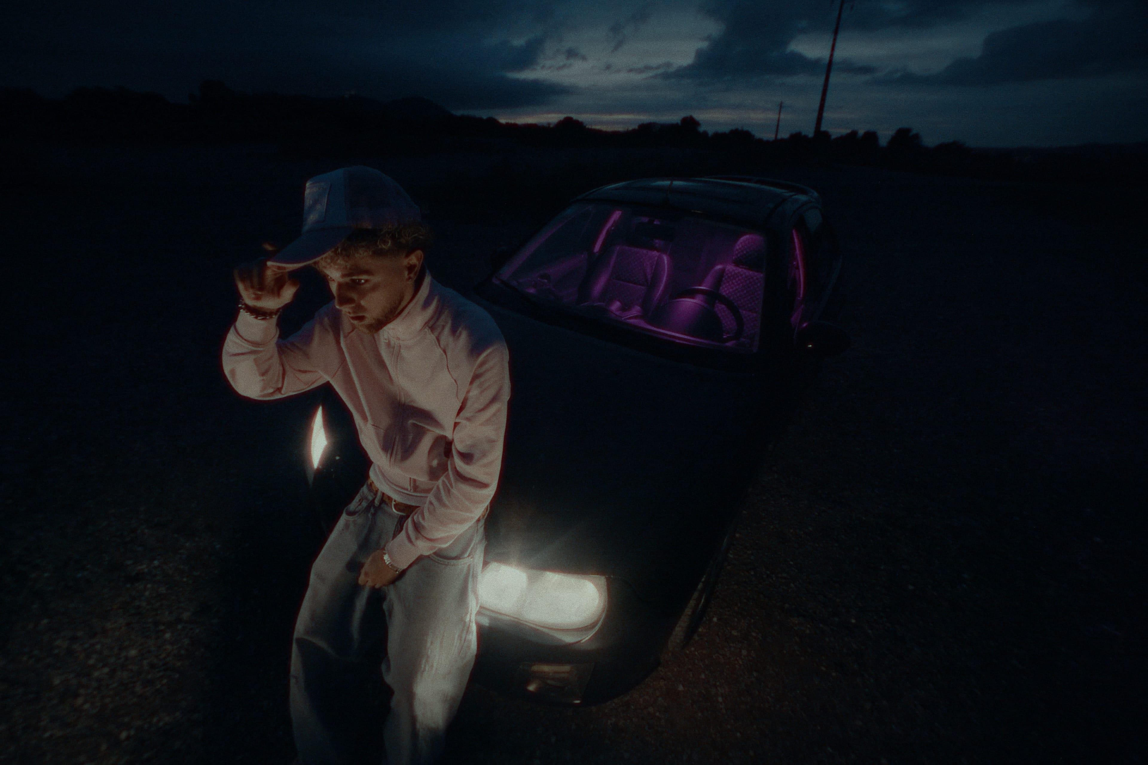TITO - ALONE NA CITY, cinematography still 1 by Alexandre Ruivo