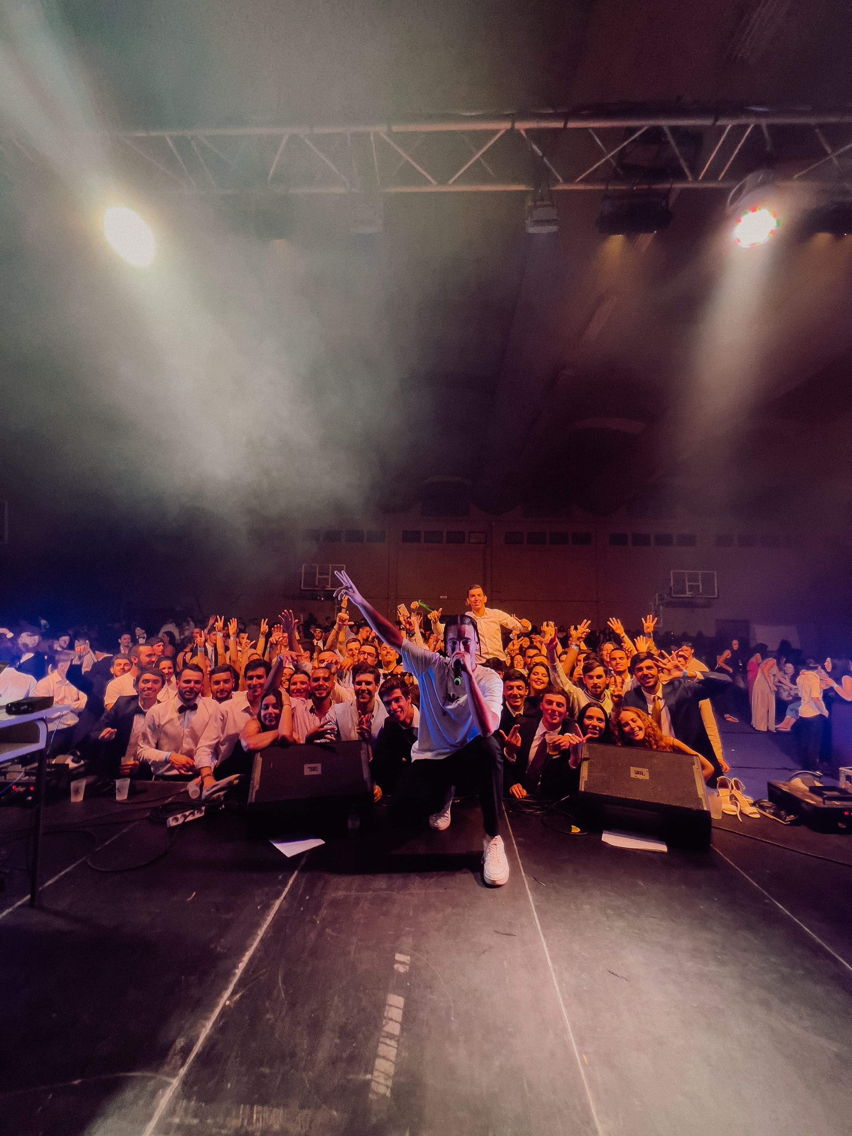 YANG X NANU - FMH (Live Show), cinematography still 6 by Alexandre Ruivo