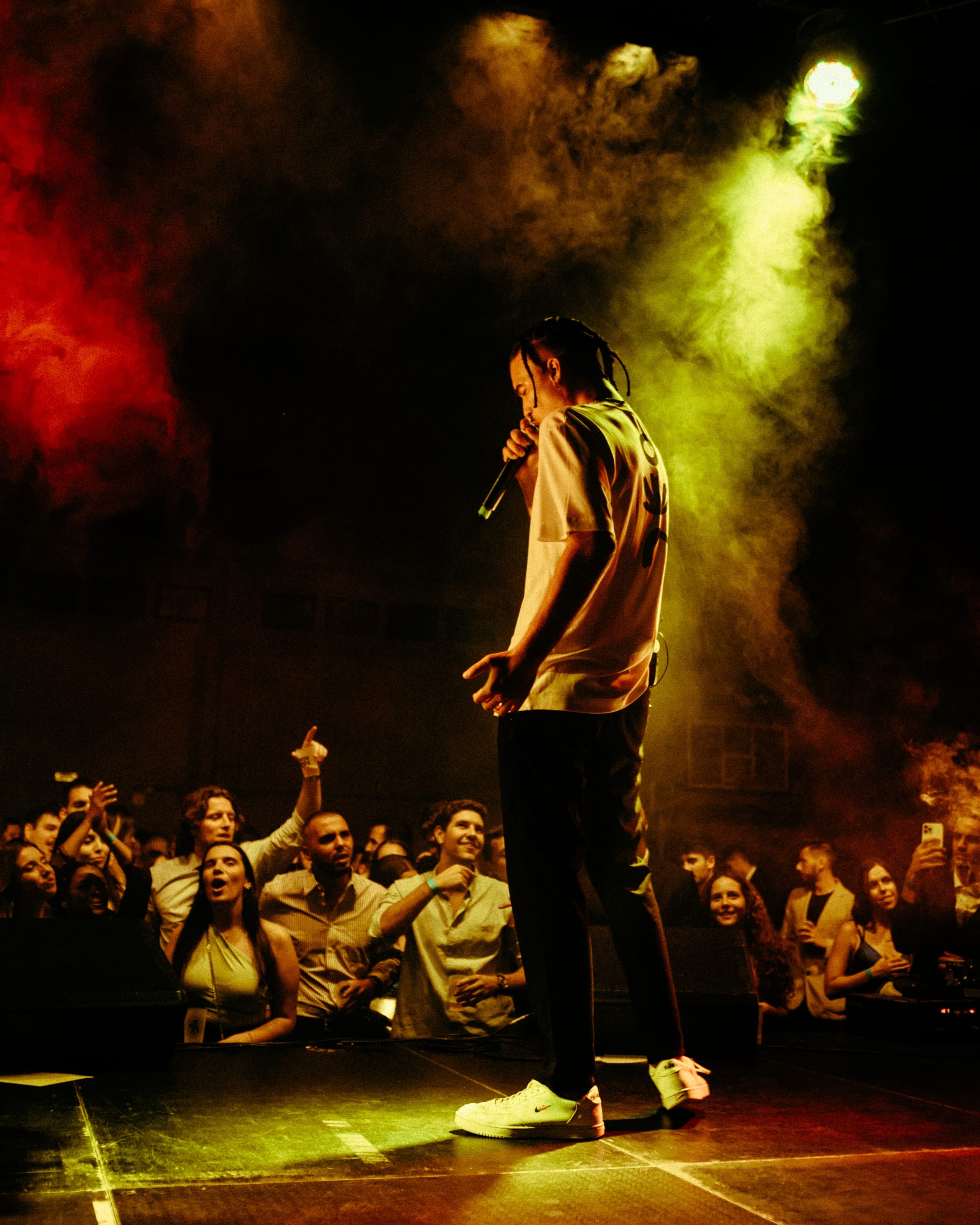 YANG X NANU - FMH (Live Show), cinematography still 15 by Alexandre Ruivo